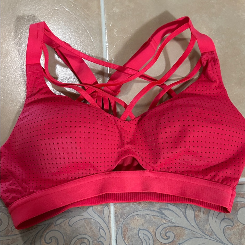 EUC Victoria’s Secret Strappy VSX Sports Bra - Picture 2 of 4